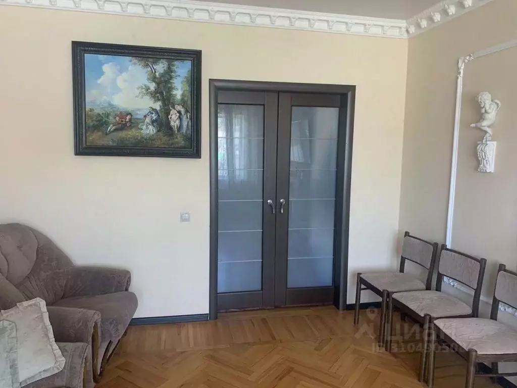 3-к кв. Саратовская область, Саратов ул. Малая Горная, 40/54 (64.0 м) - Фото 0