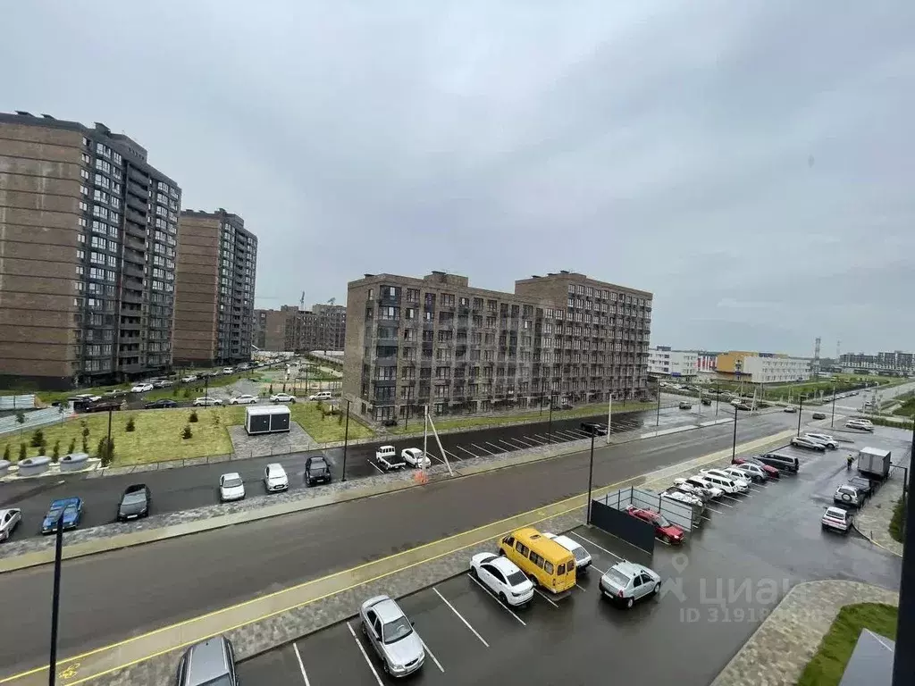 3-к кв. Адыгея, Майкоп ул. К.А. Васильева, 2/1 (83.9 м) - Фото 0