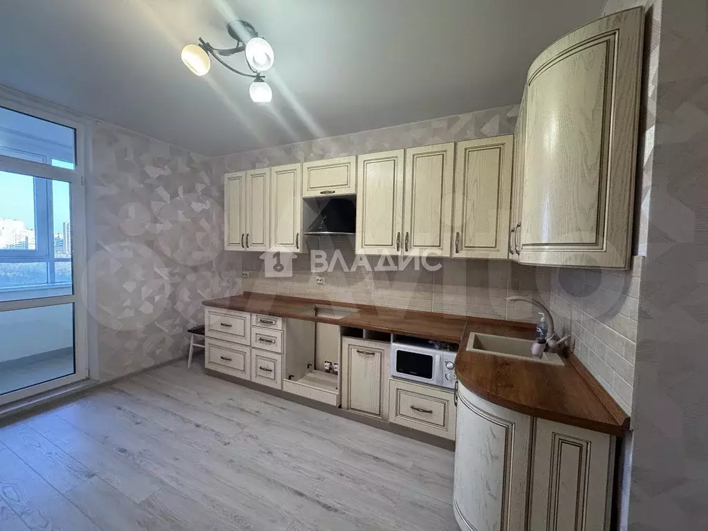 3-к. квартира, 75 м, 7/9 эт. - Фото 1