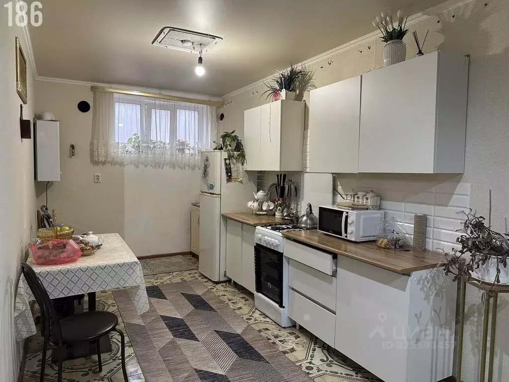 Дом в Крым, Кировский район, с. Золотое Поле ул. Мичурина (130 м) - Фото 2