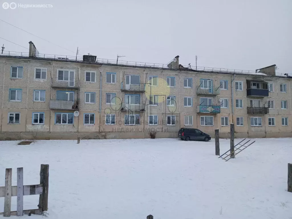 2-комнатная квартира: посёлок Усть-Ордынский, улица Микрорайон, 12 ... - Фото 1