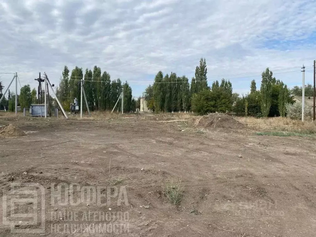 Участок в Волгоградская область, Среднеахтубинский район, Кировское ... - Фото 1