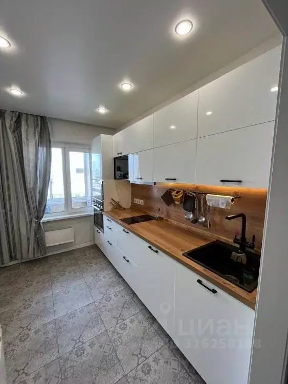 3-к кв. Иркутская область, Иркутск Байкальская ул., 249А (67.7 м) - Фото 0