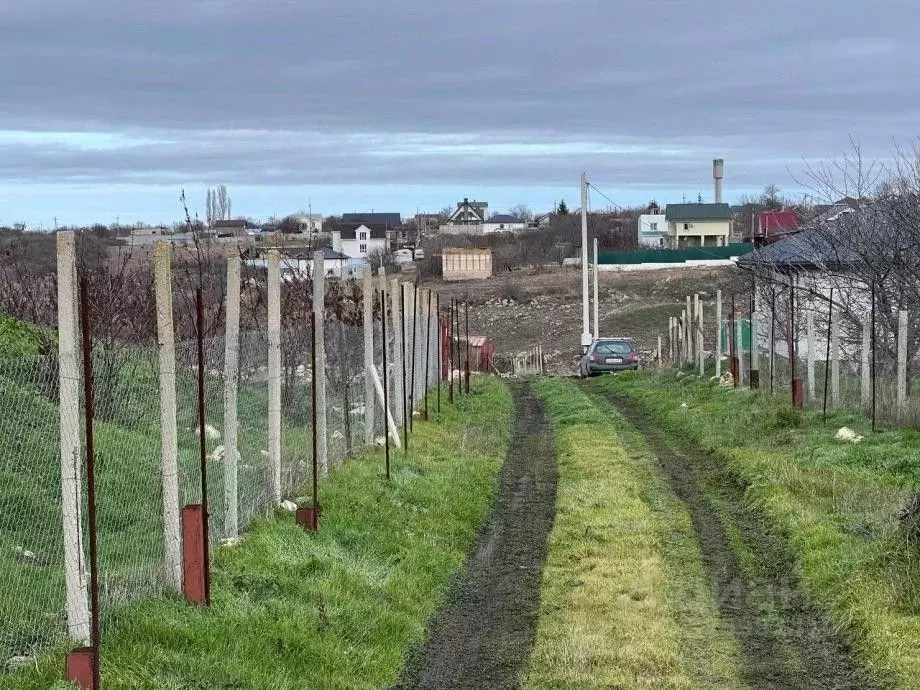 Участок в Крым, Симферопольский район, Трудовское с/пос, ... - Фото 1