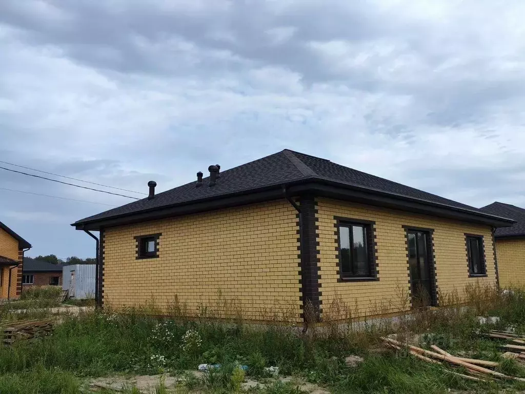 Дом в Калужская область, Боровский район, Кривское с/пос, д. Вашутино  ... - Фото 0