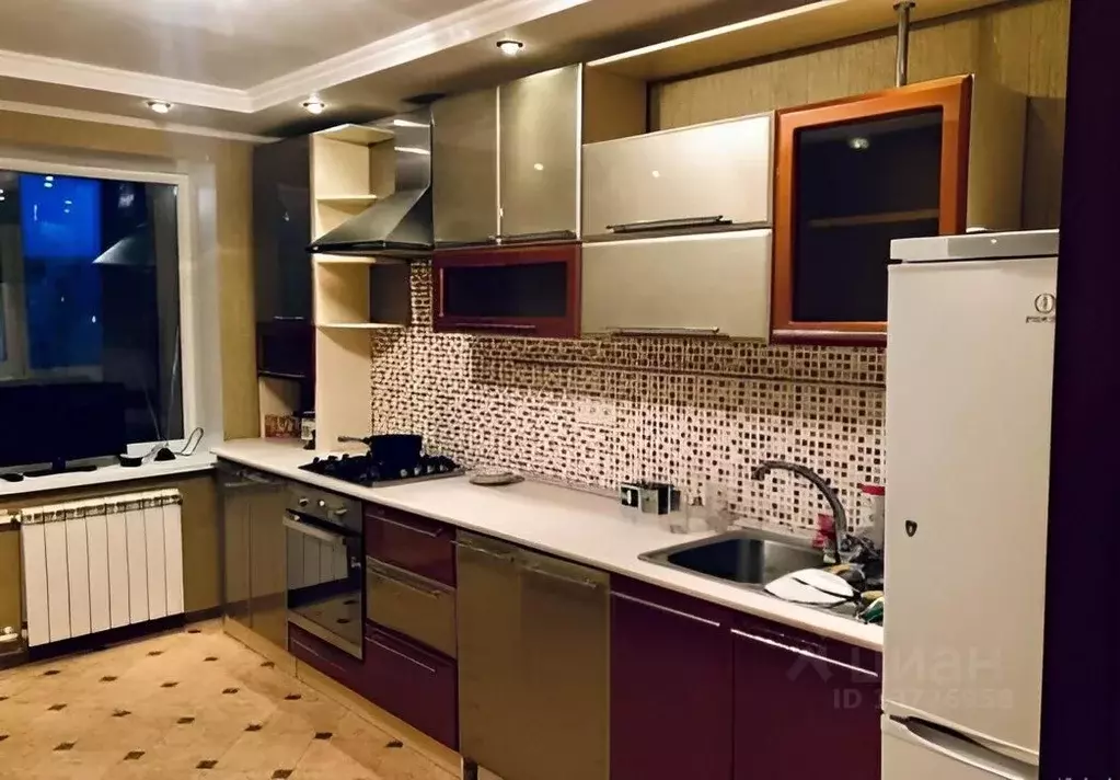 2-к кв. Саратовская область, Энгельс ул. Тельмана, 150а (60.0 м) - Фото 0