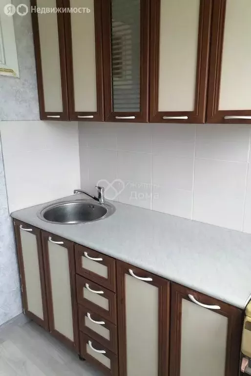 2-комнатная квартира: Волгоград, улица Автомобилистов, 6 (45.6 м) - Фото 0