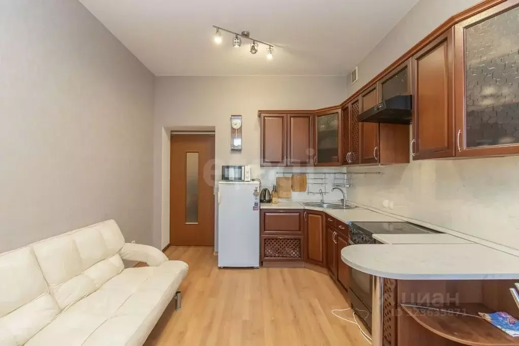 1-к кв. Тюменская область, Тюмень Водопроводная ул., 6 (56.0 м) - Фото 2