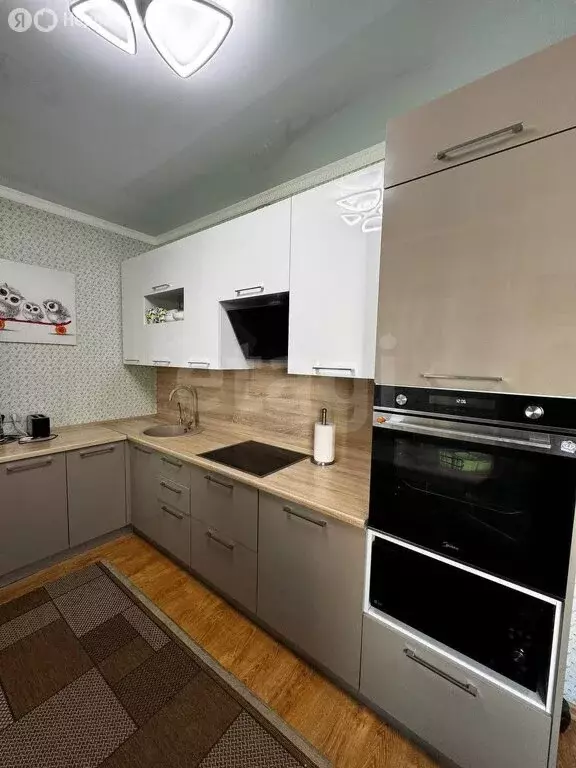 2-комнатная квартира: Белгород, улица Есенина, 8 (67.9 м) - Фото 1