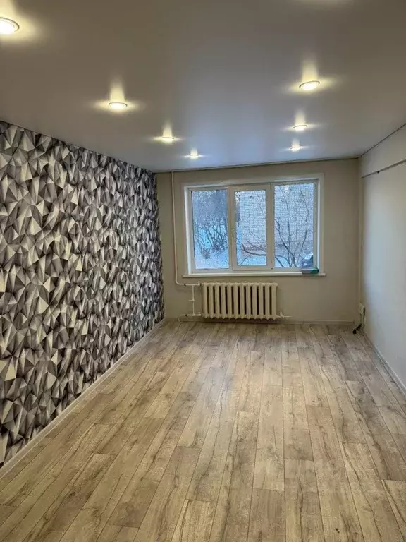 3-к кв. Алтайский край, Рубцовск Алейский пер., 45 (59.0 м) - Фото 0