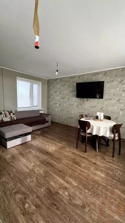 3-к кв. Крым, Сакский район, с. Молочное ул. Ново-Садовая, 3А (53.6 м) - Фото 0
