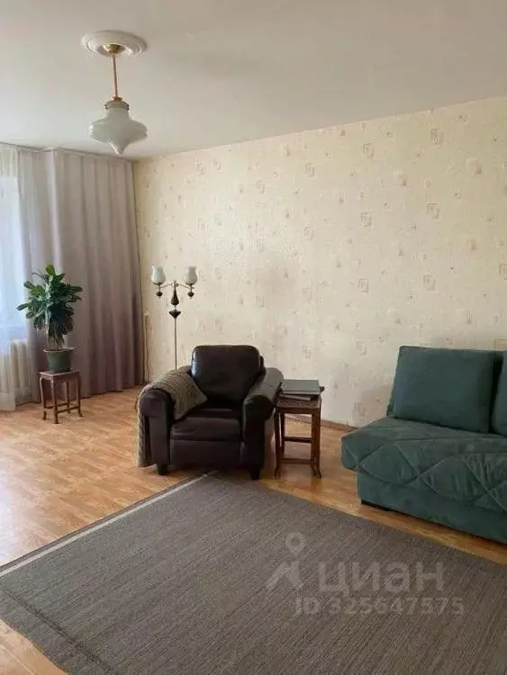 3-к кв. Омская область, Омск ул. 6-я Линия, 180 (77.5 м) - Фото 1