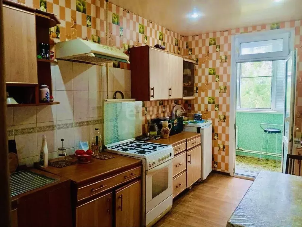 4-к кв. Астраханская область, Астрахань ул. Косиора, 16 (80.0 м) - Фото 0