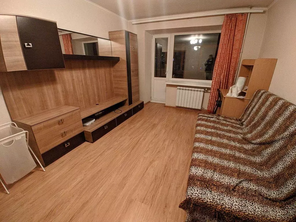 1-к кв. Свердловская область, Екатеринбург ул. Викулова, 43к3 (37.0 м) - Фото 2