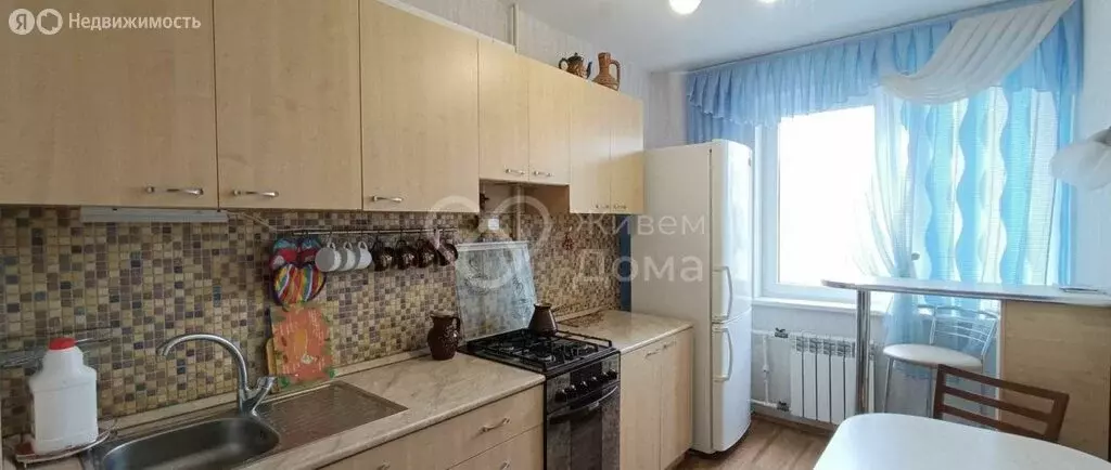 3-комнатная квартира: Волгоград, улица Репина, 7 (67.4 м) - Фото 1