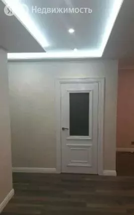 2-комнатная квартира: Калининград, улица Виктора Гакуна, 5 (65 м) - Фото 1