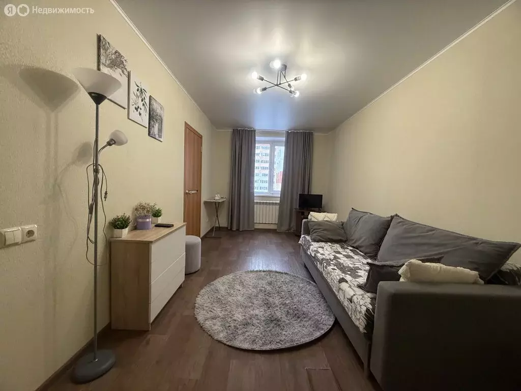 1-комнатная квартира: Чебаркуль, улица Карпенко, 4В (32 м) - Фото 0