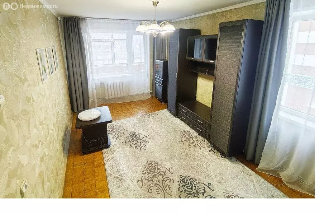 3-комнатная квартира: Барнаул, улица Сухэ-Батора, 9 (59.3 м) - Фото 2