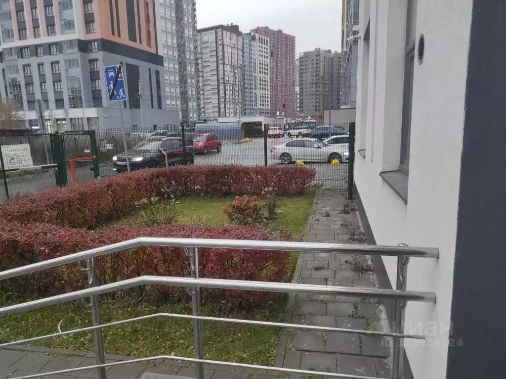 2-к кв. Свердловская область, Екатеринбург ул. Московская, 196 (60.0 ... - Фото 2