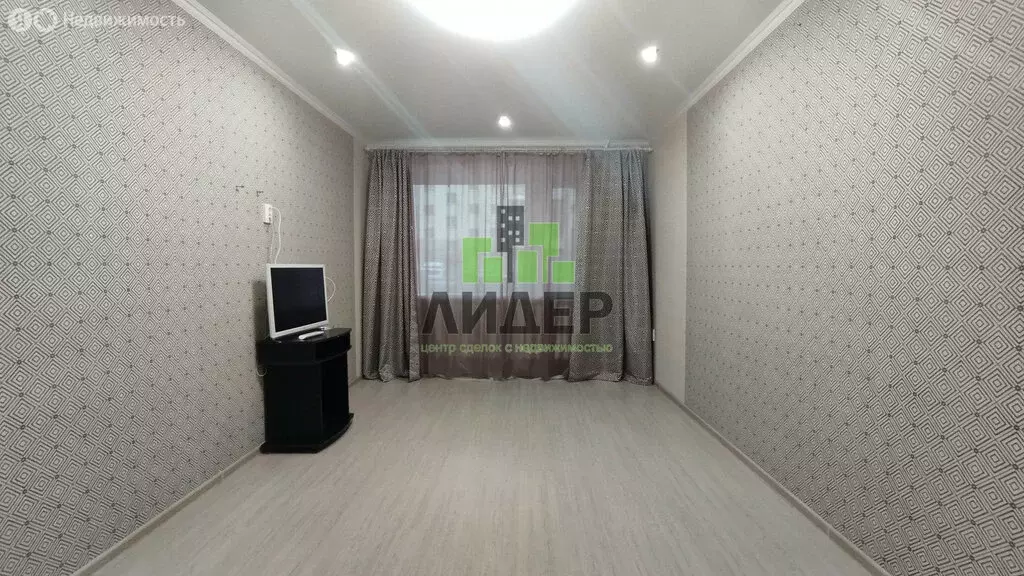 3-комнатная квартира: Нефтекамск, Юбилейный проспект, 8 (56.8 м) - Фото 2