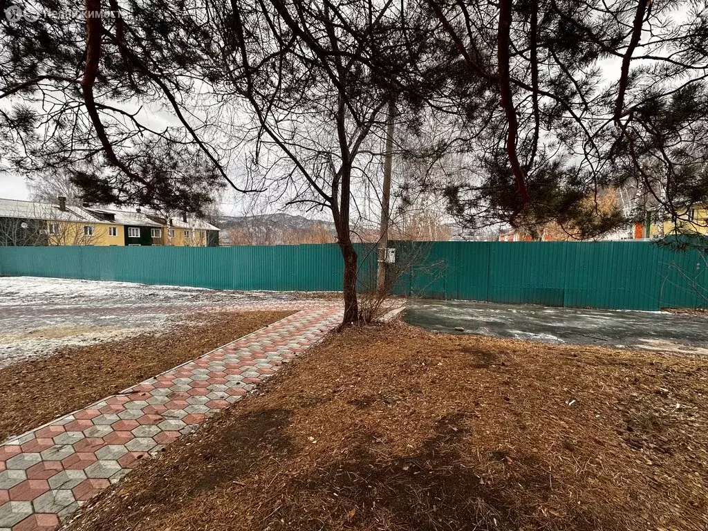 Участок в Республика Хакасия, рабочий посёлок Майна, улица Короленко, ... - Фото 1