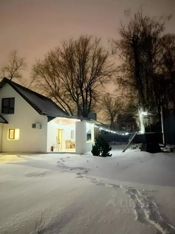 Дом в Самарская область, Тольятти Бурлацкая ул., 12 (145 м) - Фото 1