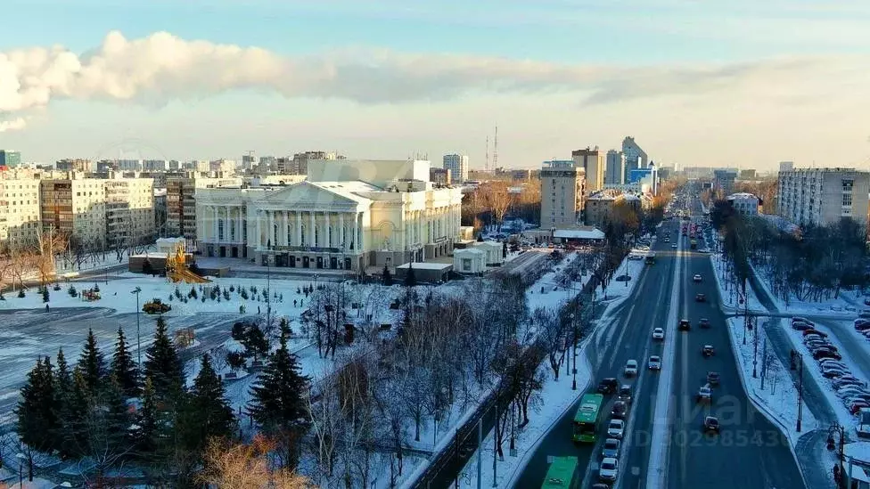 Помещение свободного назначения в Тюменская область, Тюмень ул. ... - Фото 1