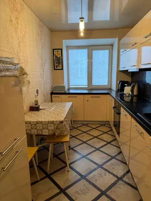 3-к кв. Свердловская область, Екатеринбург ул. Готвальда, 6к2 (70.0 м) - Фото 2