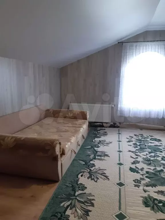 Комната 20 м в 3-к., 2/2 эт. - Фото 0