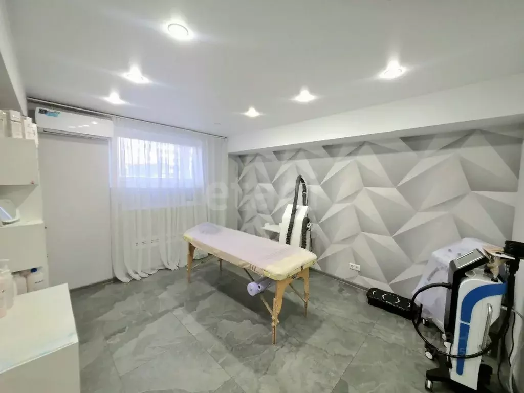 Помещение свободного назначения в Краснодарский край, Новороссийск ул. ... - Фото 1