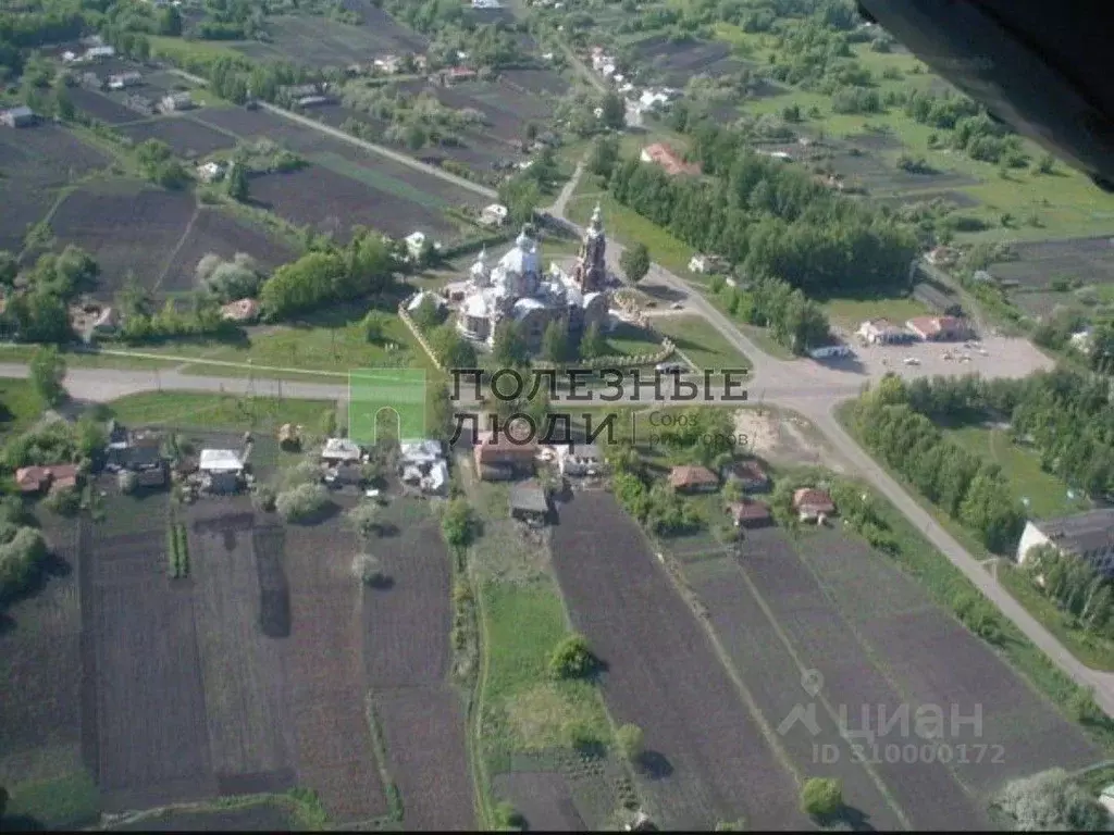 Участок в Тамбовская область, Первомайский муниципальный округ, с. ... - Фото 1