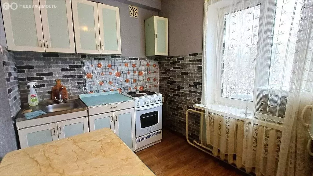 2-комнатная квартира: Амурск, Октябрьский проспект, 18 (43.3 м) - Фото 2