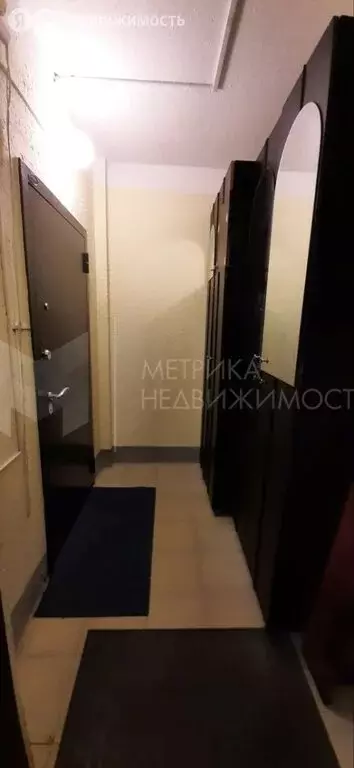 2-комнатная квартира: Тюмень, улица Монтажников, 53 (49.4 м) - Фото 0