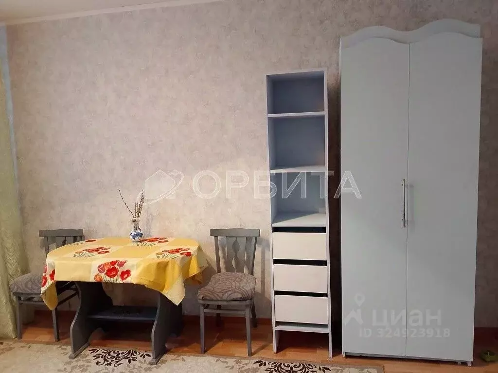 Комната Тюменская область, Тюмень ул. Станционная, 36А (13.7 м) - Фото 2