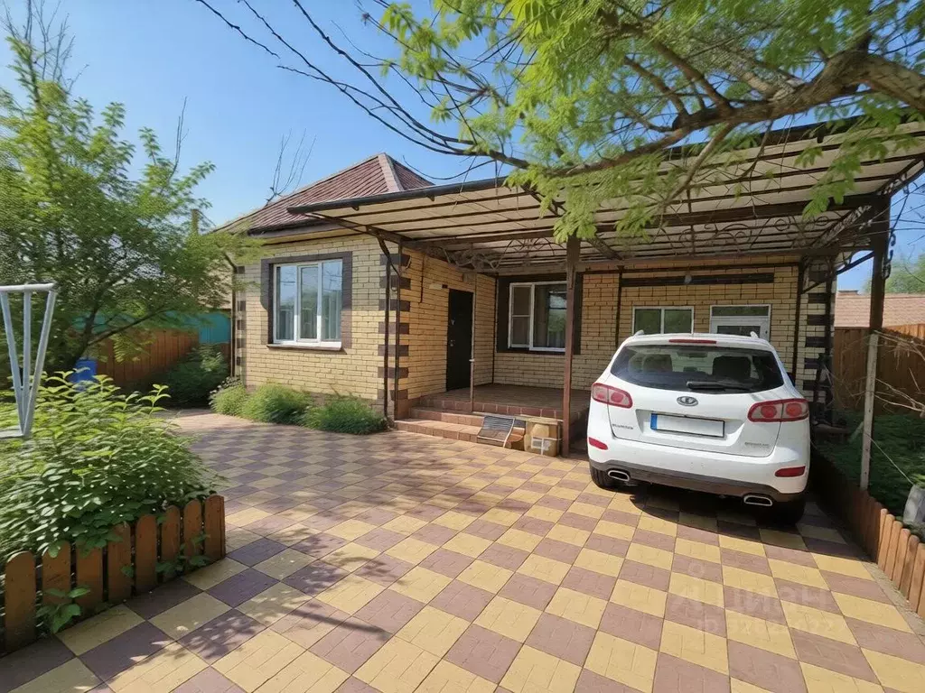 Дом в Краснодарский край, Ейск ул. Герцена (104 м) - Фото 1