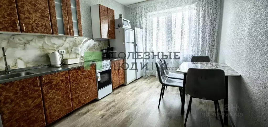 2-к кв. Омская область, Омск пос. Биофабрика, 18 (57.7 м) - Фото 1