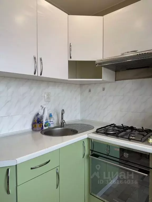 3-к кв. Волгоградская область, Волгоград ул. Остравская, 20 (56.1 м) - Фото 2