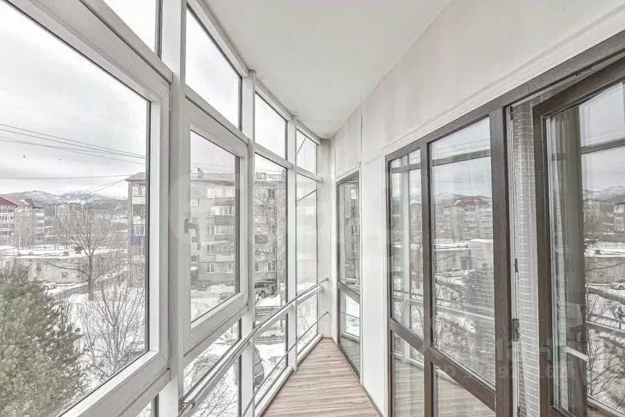 2-к кв. Сахалинская область, Южно-Сахалинск Южно-Сахалинская ул., 17А ... - Фото 2