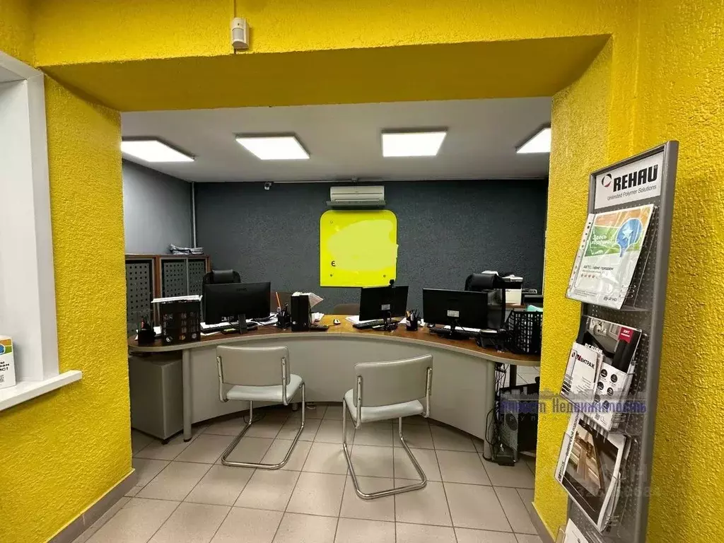 Офис в Алтайский край, Барнаул Молодежная ул., 44 (88 м) - Фото 1