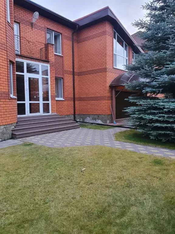 Коттедж в Тюменская область, Тюмень ул. Рабочей молодежи, 32 (225 м) - Фото 2