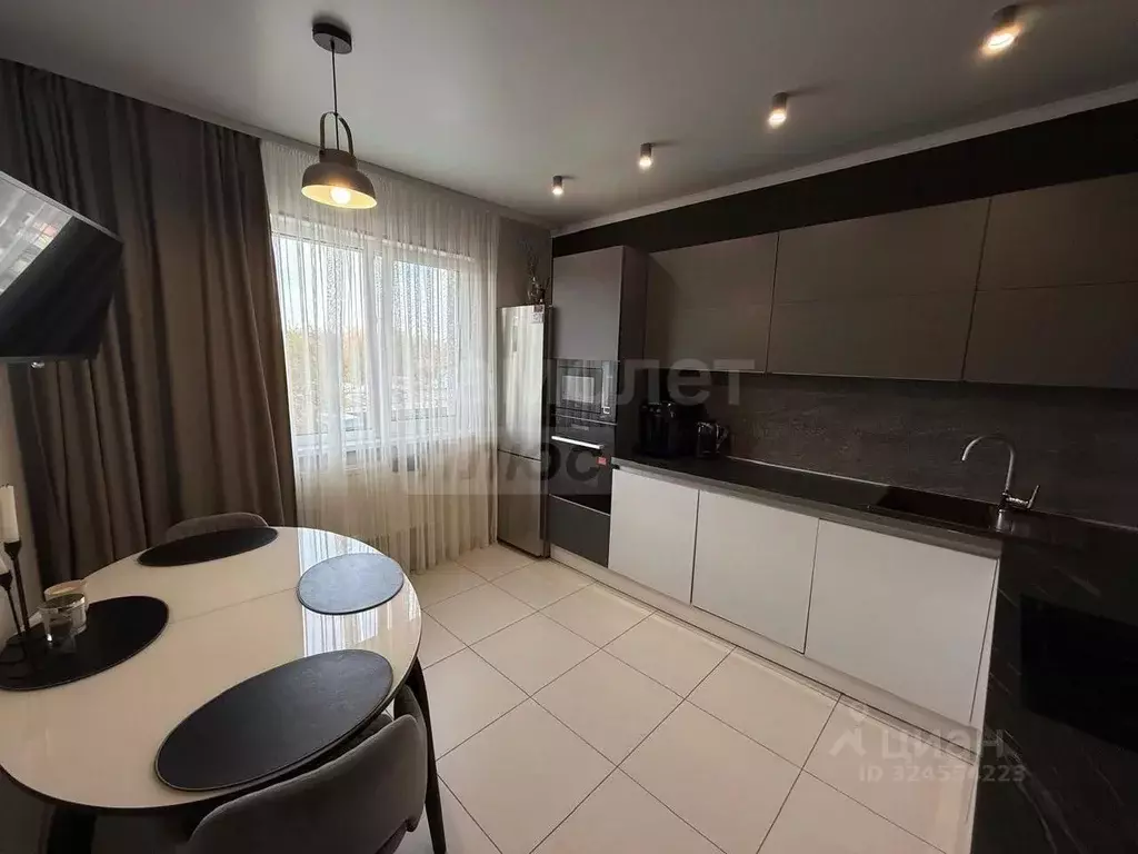 2-к кв. Оренбургская область, Оренбург просп. Победы, 157/3 (51.2 м) - Фото 1