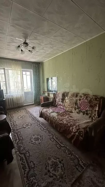 1-к. квартира, 32 м, 4/9 эт. - Фото 0