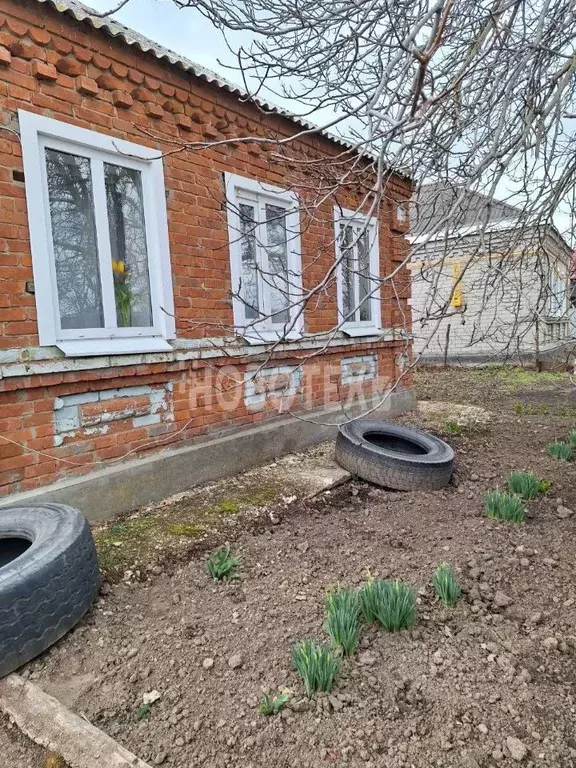 Дом в Краснодарский край, Кавказский район, Казанская ст-ца Красная ... - Фото 1