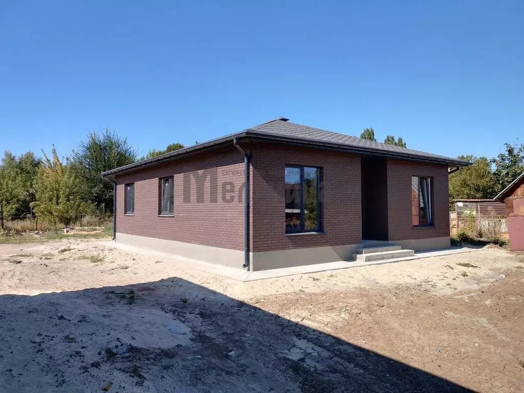 Дом в Волгоградская область, Краснослободск Среднеахтубинский район, ... - Фото 1