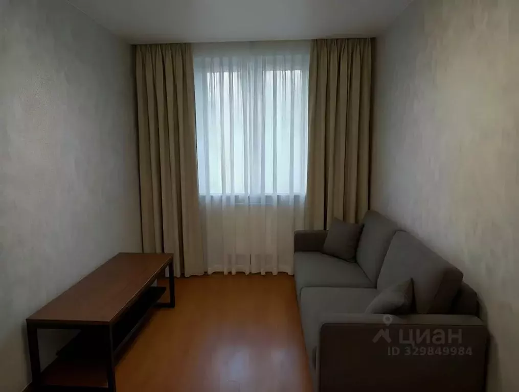 Студия Красноярский край, Красноярск Коммунальная ул., 8 (14.0 м) - Фото 1