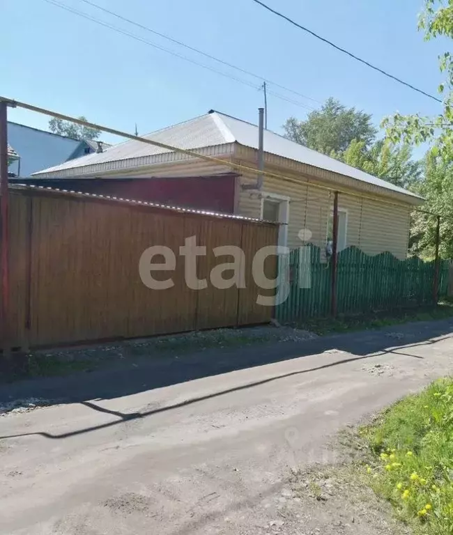 Дом в Алтайский край, Барнаул Железнодорожный проезд, 3 (56 м) - Фото 1
