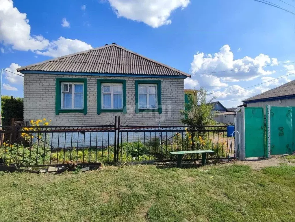 Дом в Воронежская область, Таловая рп ул. 50 лет ВЛКСМ, 12 (54 м) - Фото 0