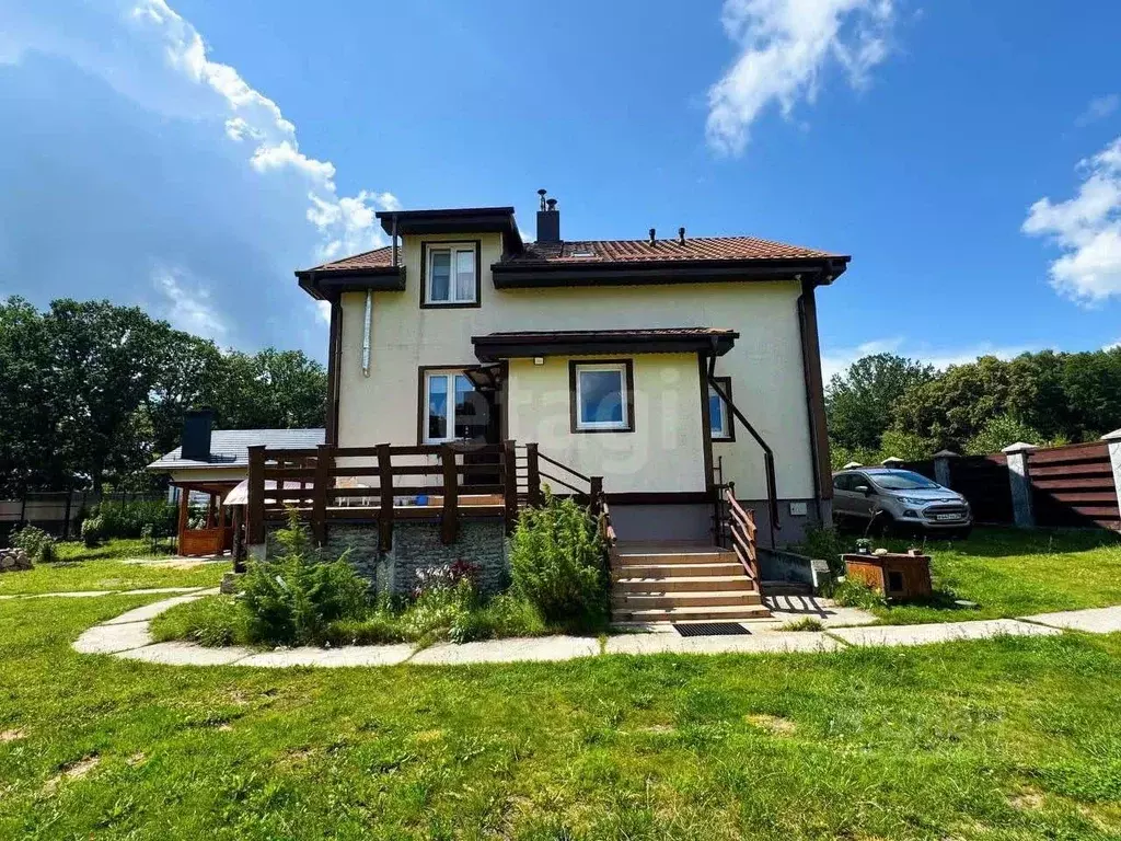 Дом в Калининградская область, Гвардейский муниципальный округ, пос. ... - Фото 1