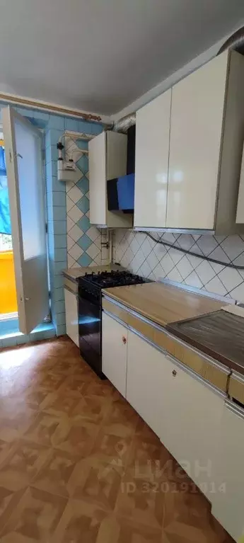 2-к кв. Крым, Евпатория ул. Имени 60-летия Октября, 28 (48.0 м) - Фото 0