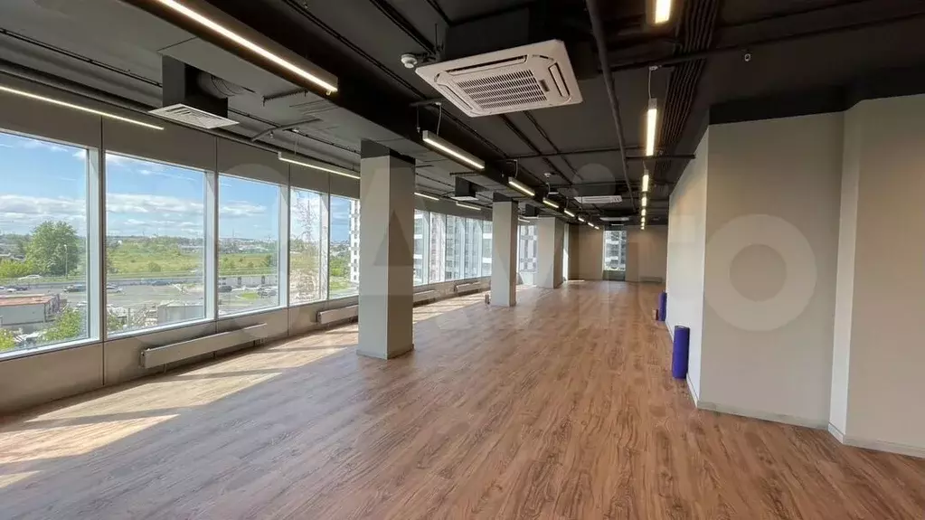 Аренда офиса 1260 метров, панорамные окна - Фото 1